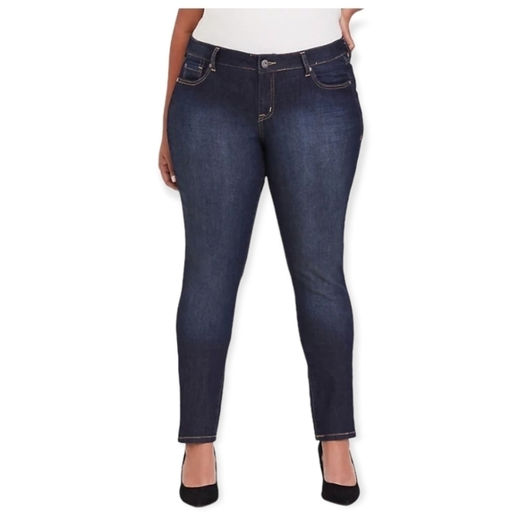 Torrid Denim Jean's Size 24R Plus Size - Picture 1 of 5